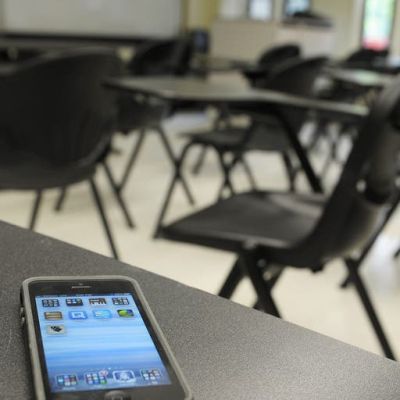 Classroom teacher's view: Cellphone ban likely more trouble than it's worth