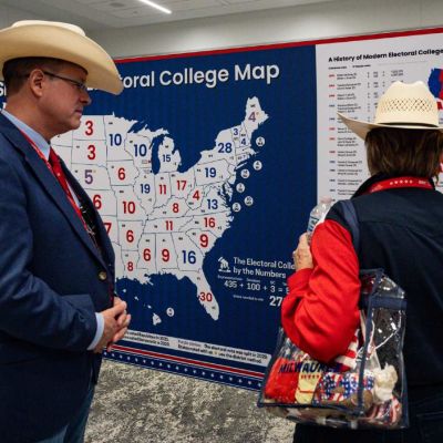 A Lesson in Basic Civics for People Who Stubbornly Defend the Electoral College