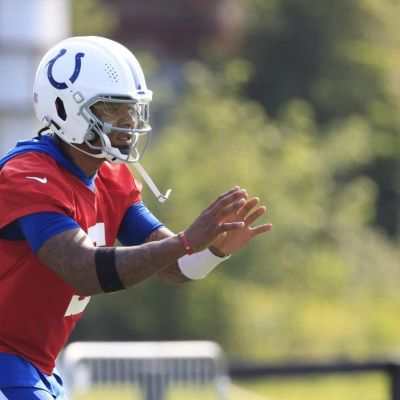 Colts coach on QB competition: Anthony Richardson, Daniel Jones to split spring reps