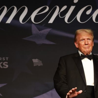 Trump makes first full public remarks during gala, celebrates new Cabinet appointees