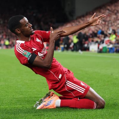 Camera captures what Hugo Ekitike did when Alexander Isak scored his first Liverpool goal