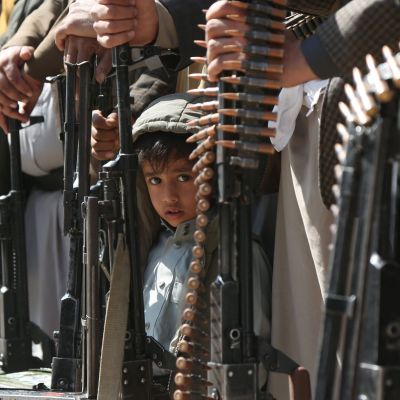 Houthis sentence 17 to death for spying for Israel, US