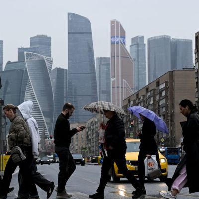 EU targets Russian economy and soldiers in newest sanction package