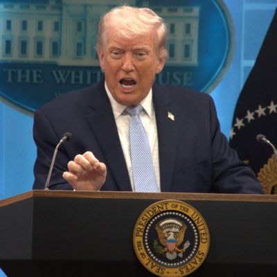Dozens of Democrats call for Trump’s removal after his Iran threats