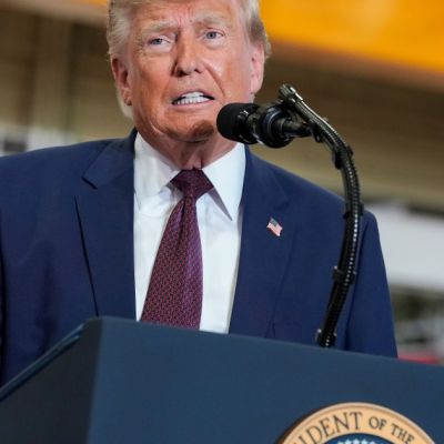 Trump denies profiteering as president after income quadrupled to $2,200,000,000