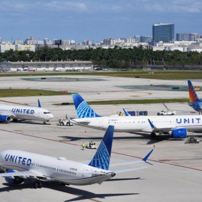 FAA’s $10,000 bonuses for perfect attendance during shutdown go to 4% of workers