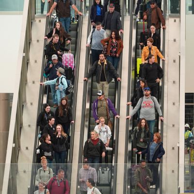 What to know about the flight cancellations at US airports caused by the government shutdown – WTOP News