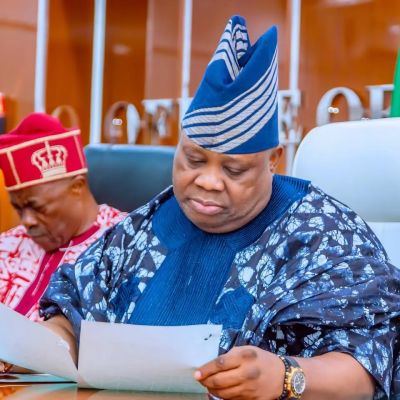 Adeleke deposes jailed Apetumodu of Ipetumodu