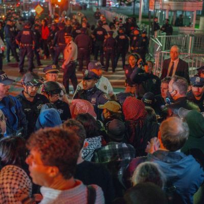 Immigration agents conducting sweep on NYC’s Canal Street confronted by protesters