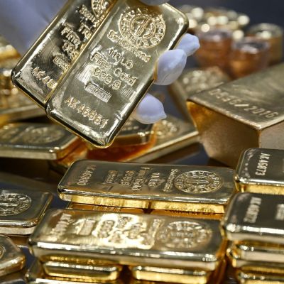 Gold’s rush to record heights propelled by global anxieties
