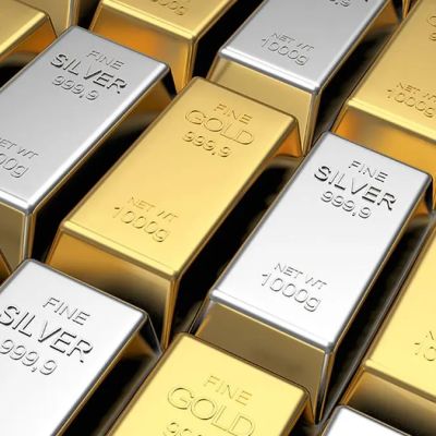 Gold gains ₹171 to ₹1,12,800/10 g; silver retreat from record high in futures trade