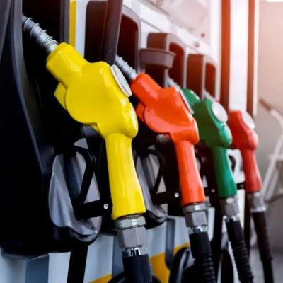 Centre to review petrol pump licensing norms