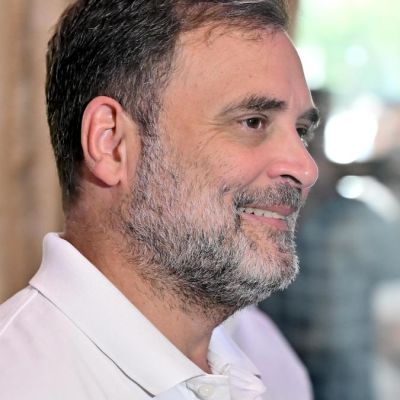 ‘Obedient servant, complies with orders: Rahul slams PM over U.S. statements