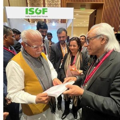 ISGF released and presented the Handbook on AI, ML, VR, AR, and Robotics Solutions and the Roadmap for their Adoption in Electric Utilities to Hon’ble Minister of Power, Housing & Urban Affairs, Shri Manohar Lal ji
