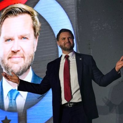 JD Vance Advocates for Cutting Legal Immigration Numbers at Turning Point Gathering – Internewscast Journal