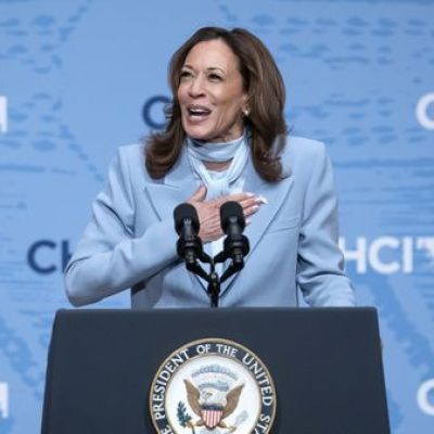 Harris hopes to turn Ukraine war into winning issue in battle with Trump for Polish American votes – The Boston Globe