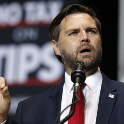 Reporter kicked out of X for releasing hacked Vance file – Internewscast Journal