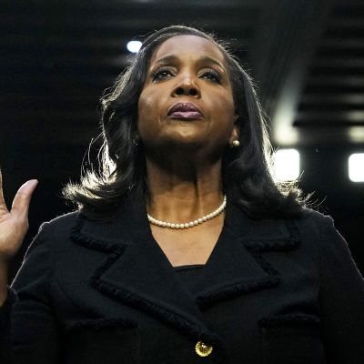 Judge temporarily blocks Trump’s firing of Lisa Cook at Federal Reserve