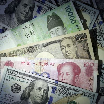 Dollar starts 2025 higher; yen rooted at five-month lows