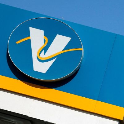 Valero to shut Benicia refinery due to tough regulatory environment, high costs