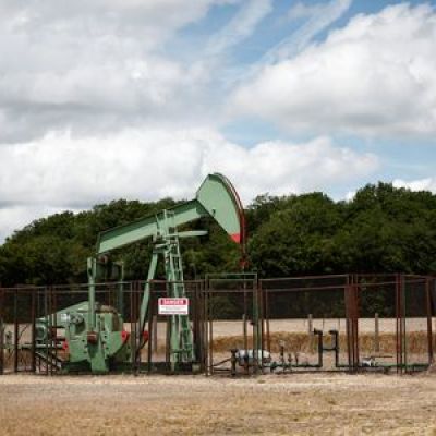 Oil prices rise as investors look for signs US rate cuts to begin By Reuters