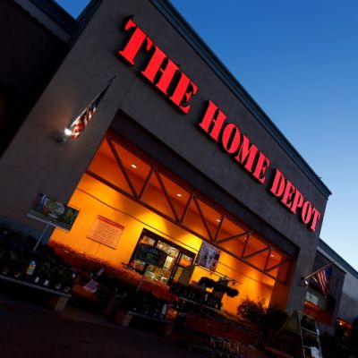 Home Depot, GM, Trump Media fall premarket; BuzzFeed rises By Investing.com