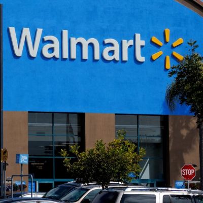 Walmart Pauses H-1B Visa Hiring Amid Trump Fee Hike