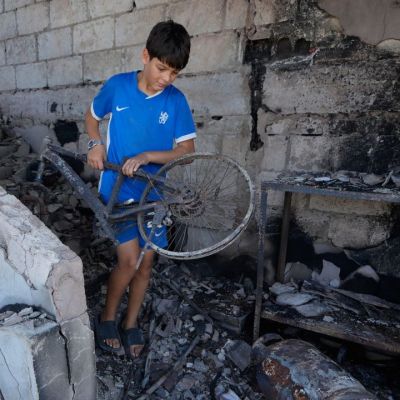 Israeli strike kills one, injures 12 in southern Lebanon
