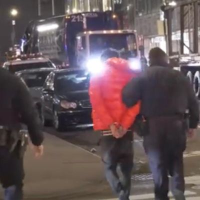 NY’s soft-on-crime madness peaks with migrants beating cops, getting…