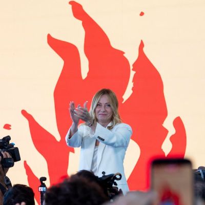 Italy Imposes Student Cap, Burqa Ban in Schools