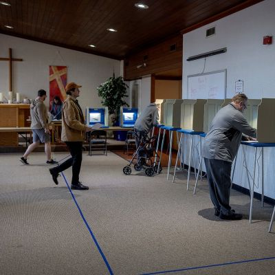 Democrat David Gottfried easily wins Minnesota House special election, restoring a 67-67 power split – The Boston Globe