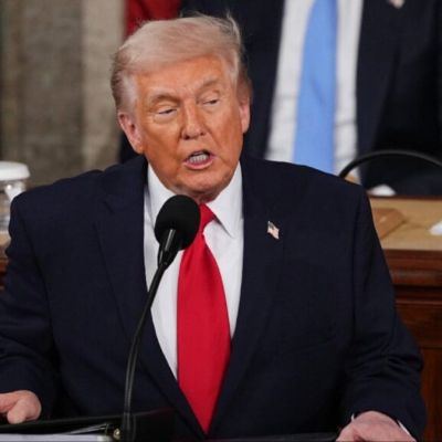 'It's Wonderful': Trump Backs Iranian Kurdish Offensive Against Tehran Amid West Asia War