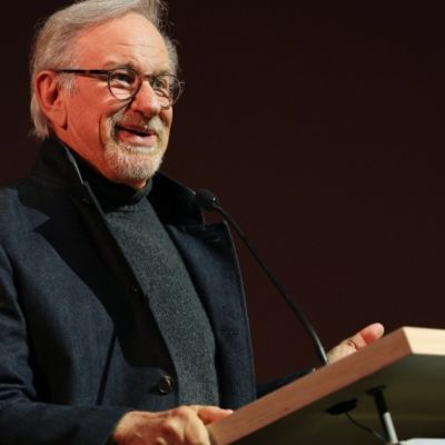 Steven Spielberg & More Featured in Dawson’s Creek Reunion Event