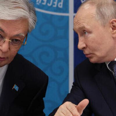 Kazakhstan’s president urges Putin to freeze war in Ukraine