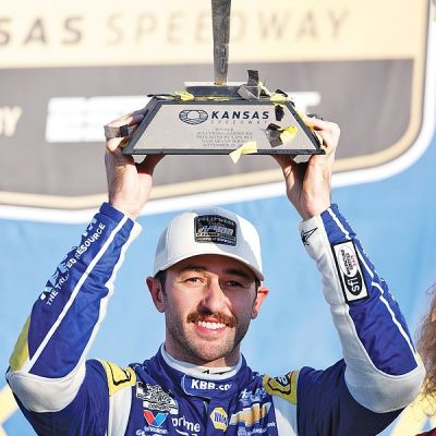 Elliott steals overtime NASCAR playoff win at Kansas | Fulton Sun