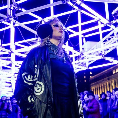 See 10 reimagined winter looks from this outdoor Michigan fashion show