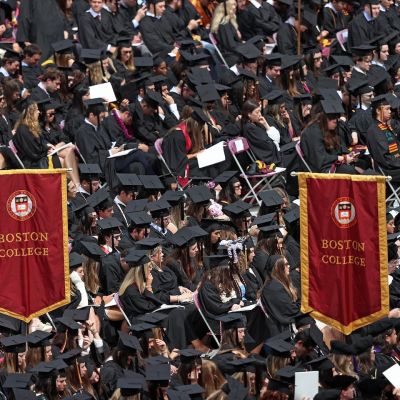 Sandra Oh, Jennifer Coolidge, Pedro Martinez: Here are the commencement speakers at Massachusetts Boston colleges – The Boston Globe