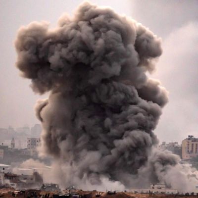 Hamas AND ‘pro-Palestine’ protesters unite in wanting war to destroy…