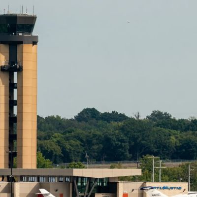 Nashville Airport Tower Goes Dark Amid Shutdown, Flights Delayed Across U.S