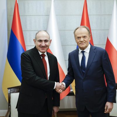 Pashinyan, Tusk discuss bilateral ties, regional issues in Warsaw – Public Radio of Armenia