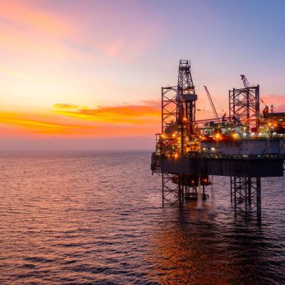 Oil Markets Surge Past $100 as U.S. Military Strikes Hit Iran's Kharg Island Facilities - Blockonomi