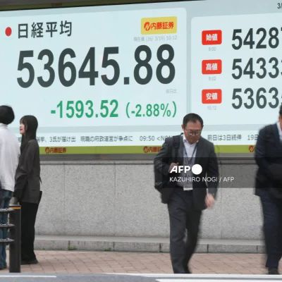 Oil and stocks swing as Iran attacks Gulf energy facilities