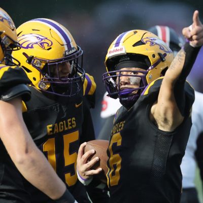 Avon vs. Glenville football: Eagles outlast Tarblooders in defensive slugfest