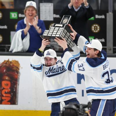 Maine men’s hockey clinches Hockey East title over UConn (photos)