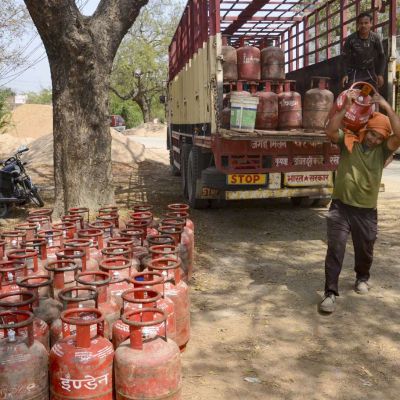 Madhya Pradesh: 38 LPG cylinders seized in Chhatarpur district amid black marketing crackdown