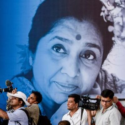 Asha Bhosle carved out space for a different kind of voice in Indian cinema | Mint