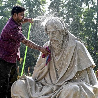 PM Modi, leaders pays homage to Tagore on Rabindra Jayanti