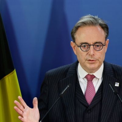 EU leaders agree on Ukraine loan after plan to use Russian assets unravels