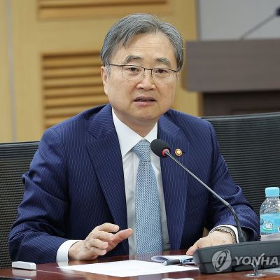 2 more S. Koreans rescued in Cambodia online scams crackdown, about 10 more arrested: FM Cho | Yonhap News Agency