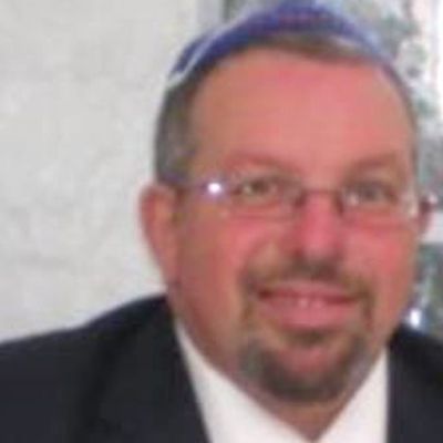 Photo: 66-Year-Old Worshipper Fatally Attacked in Manchester Synagogue – Internewscast Journal